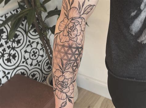 traditional tattoo fillers|Tattoo Sleeve Shading Filler: Types, Importance, And。